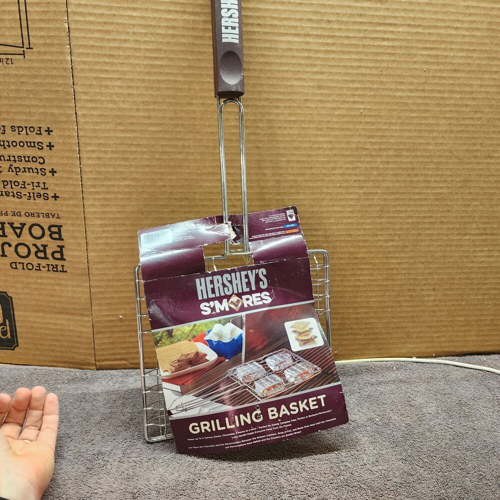 Hershey Grilling basket never used U